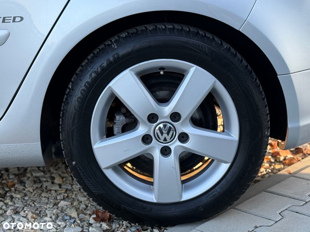 Volkswagen Golf - 11