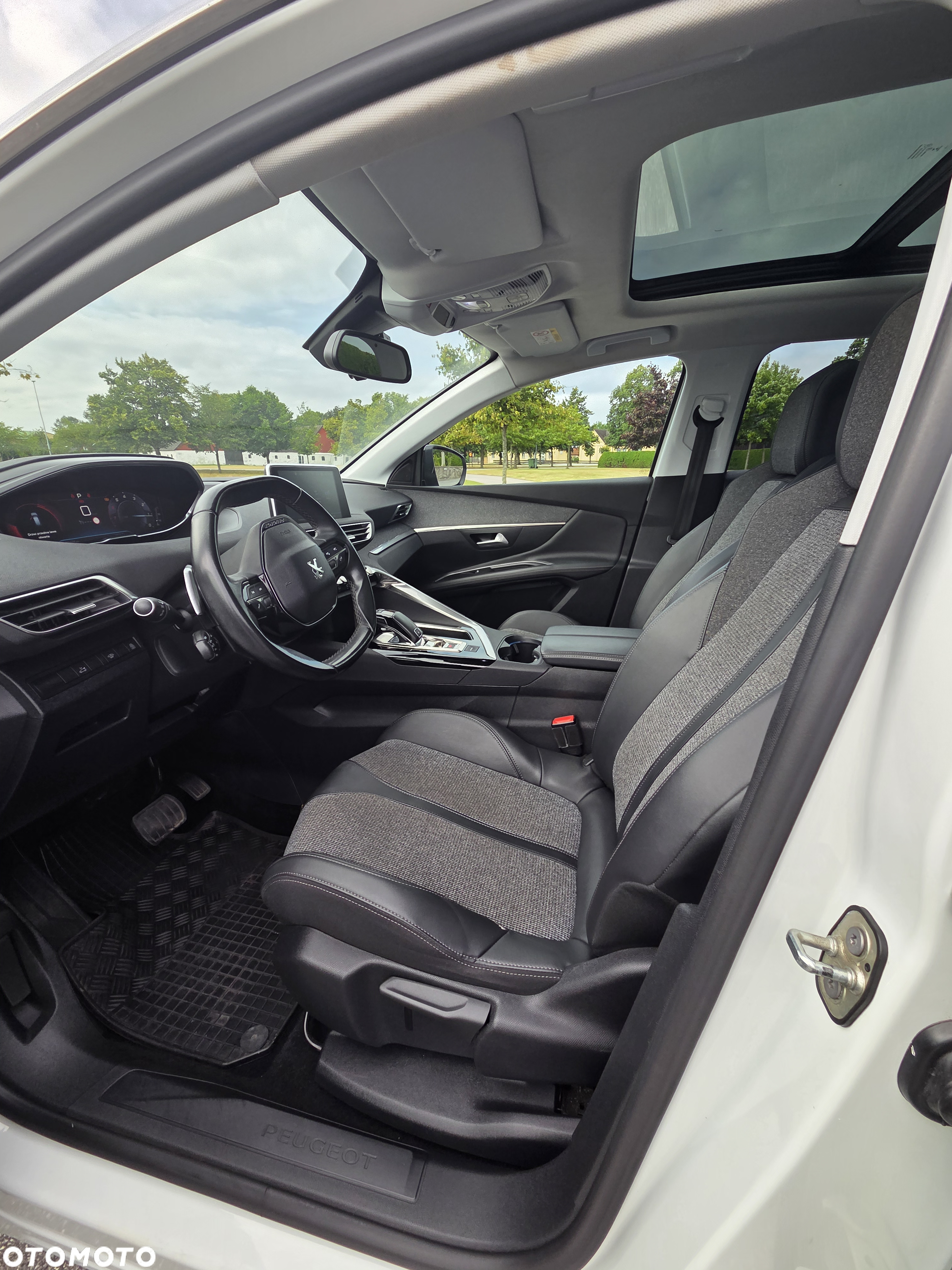 Peugeot 3008 1.2 PureTech Allure S&S EAT6 - 10