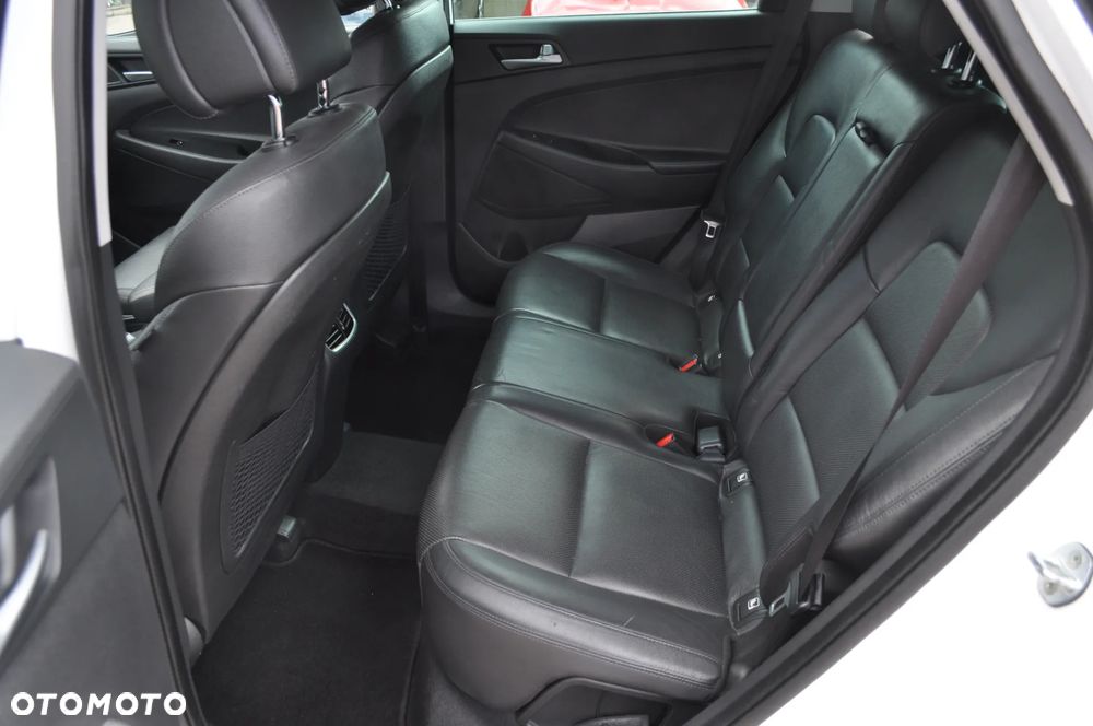 Hyundai Tucson 2.0 CRDI 4WD Automatik Premium - 20