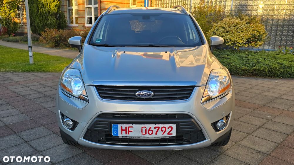 Ford Kuga 2.0 TDCi 2x4 Titanium - 3