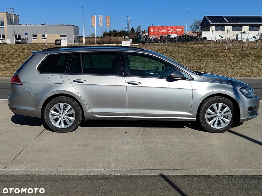 Volkswagen Golf 1.6 TDI Highline - 6