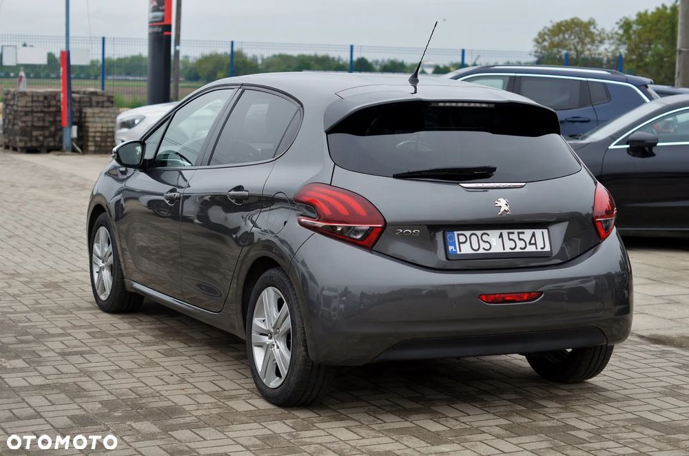 Peugeot 208 1.2 PureTech Style - 6