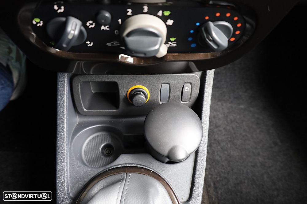 Dacia Duster 1.5 dCi Confort Cuir - 25