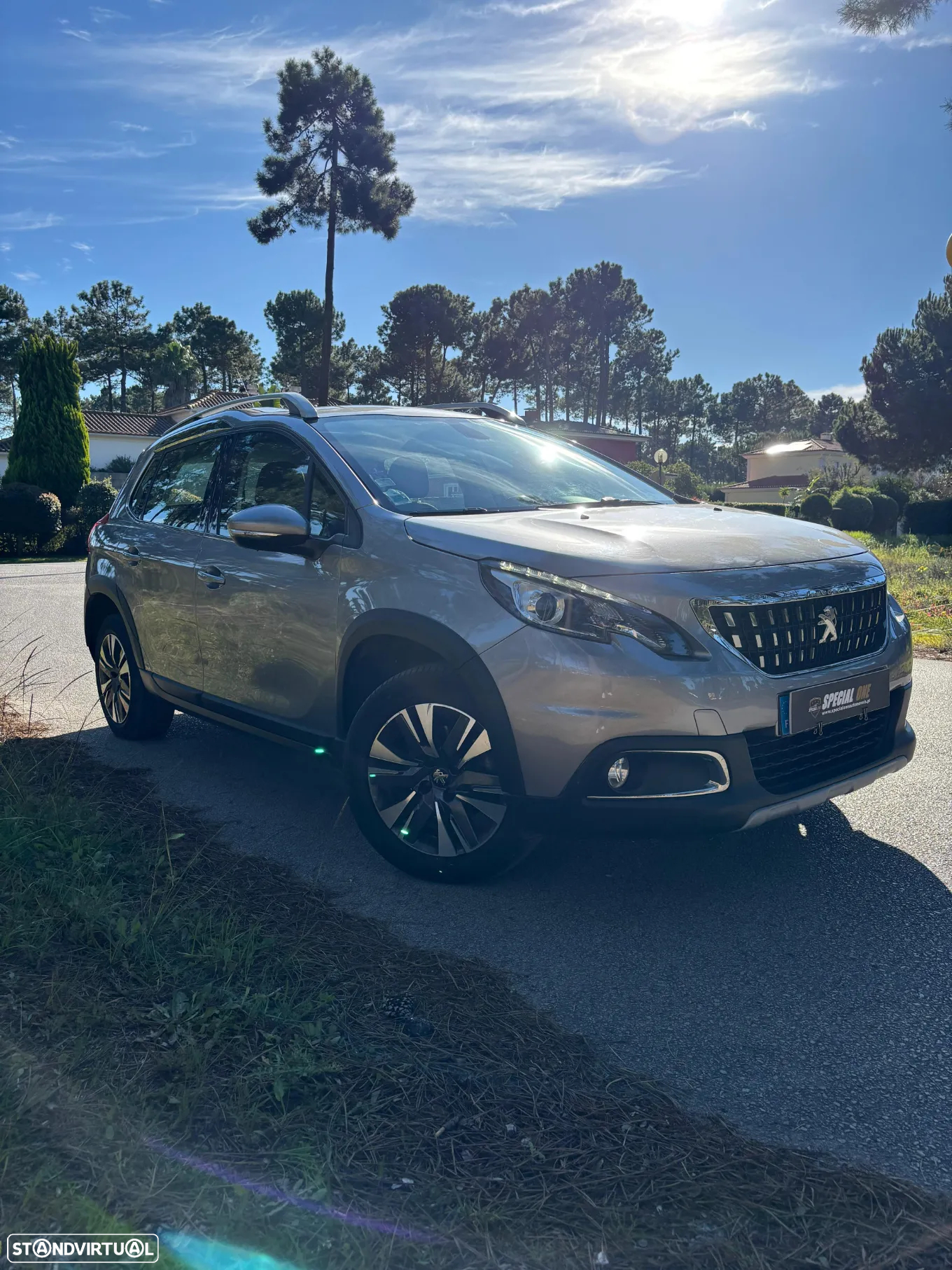 Peugeot 2008 1.2 PureTech Allure EAT6 - 2