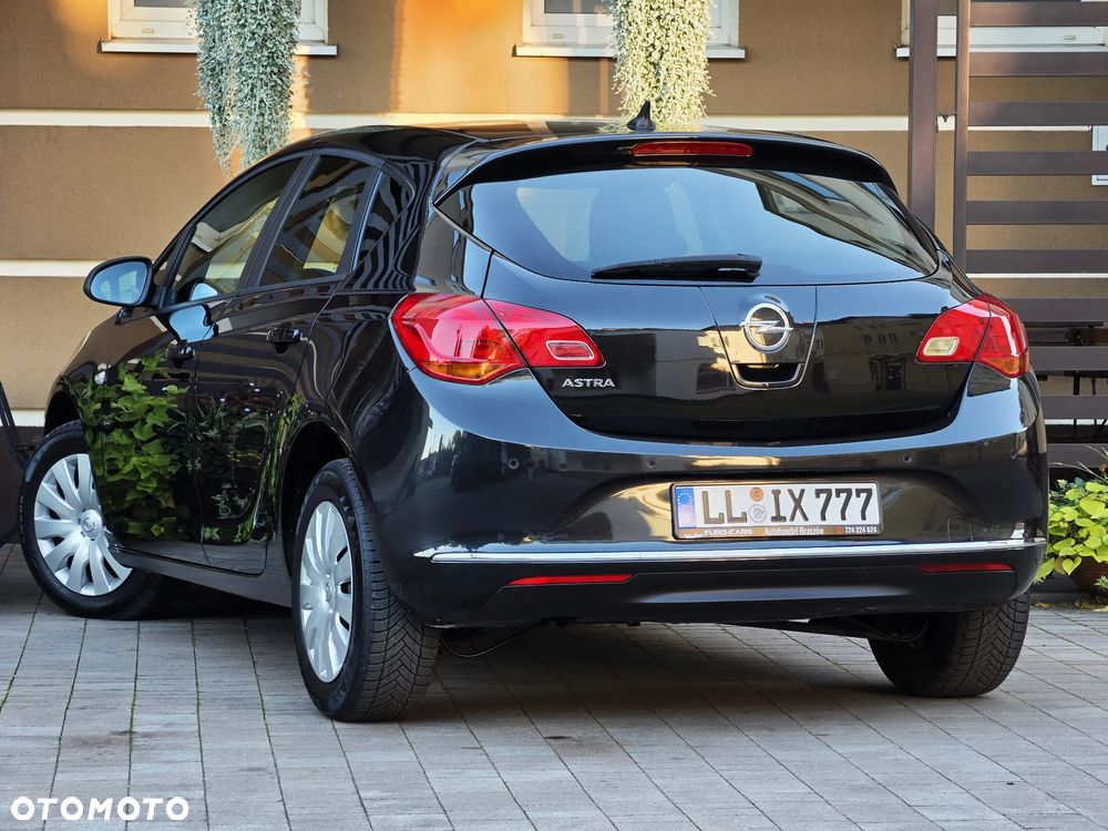Opel Astra 1.4 T Cosmo EU6 - 31