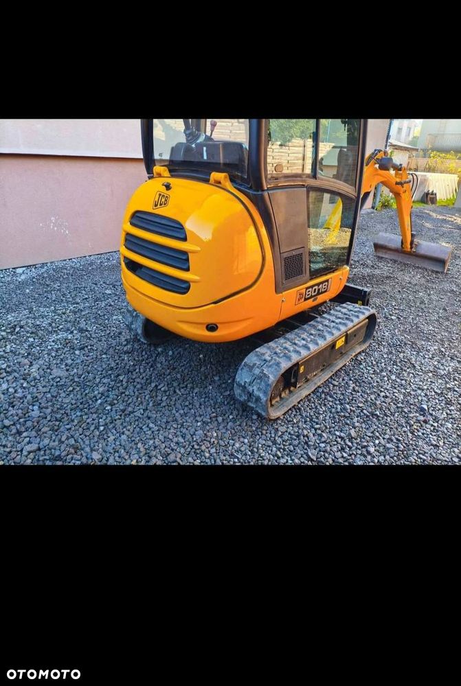 JCB 8018 - 3