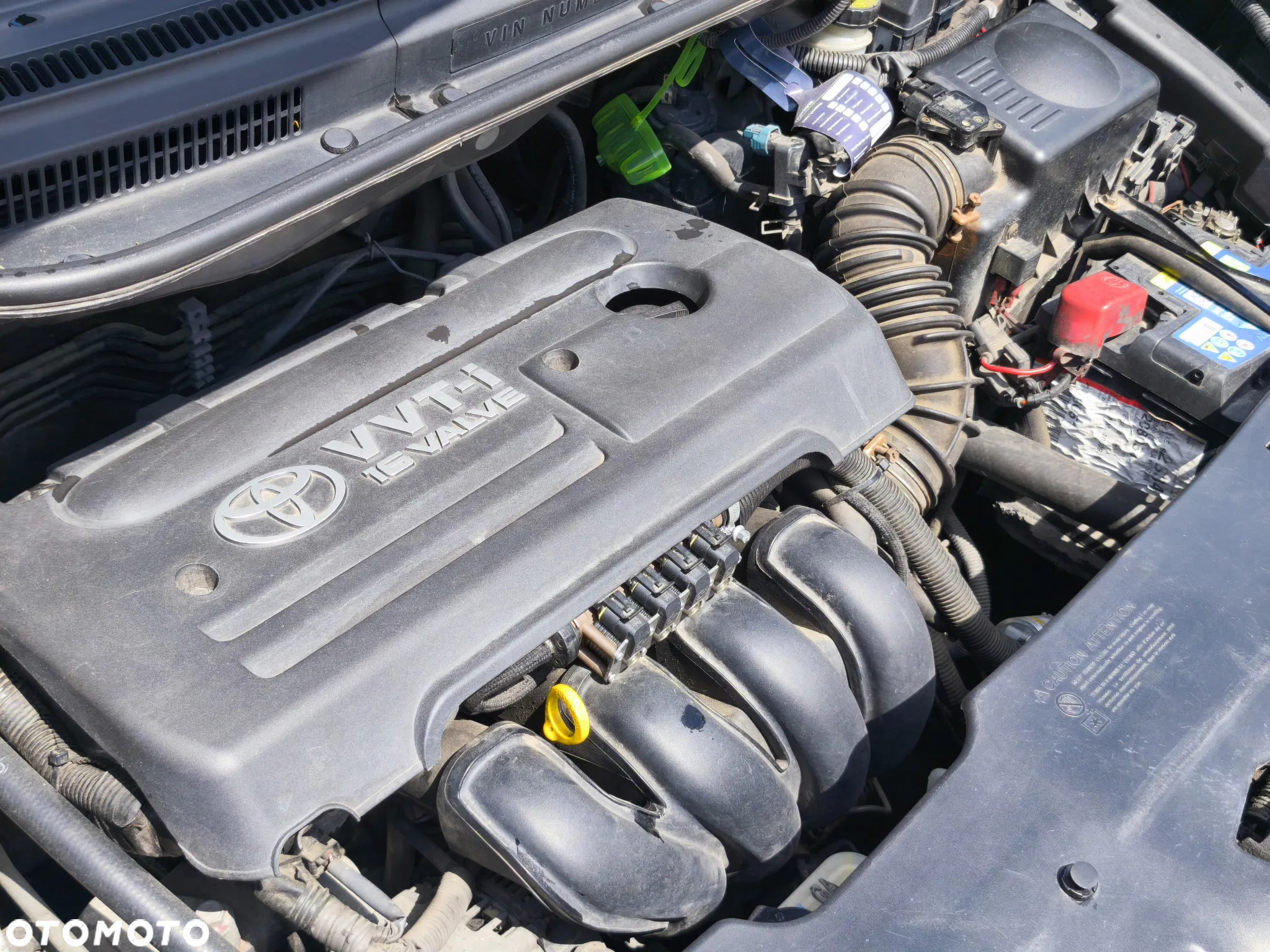 Toyota Corolla Verso 1.8 Premium + - 24