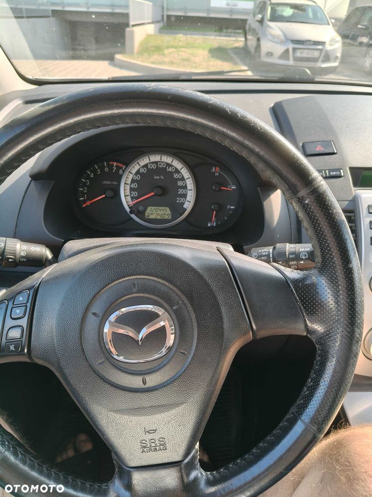 Mazda 5 - 5