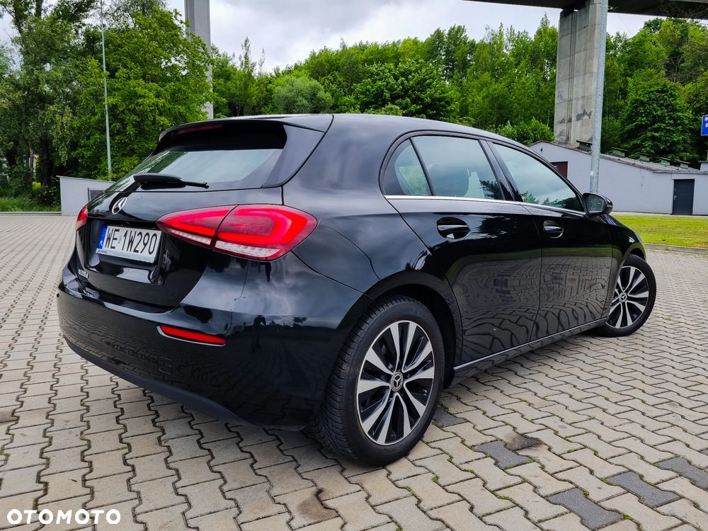 Mercedes-Benz Klasa A 180 d Style 7G-DCT - 3