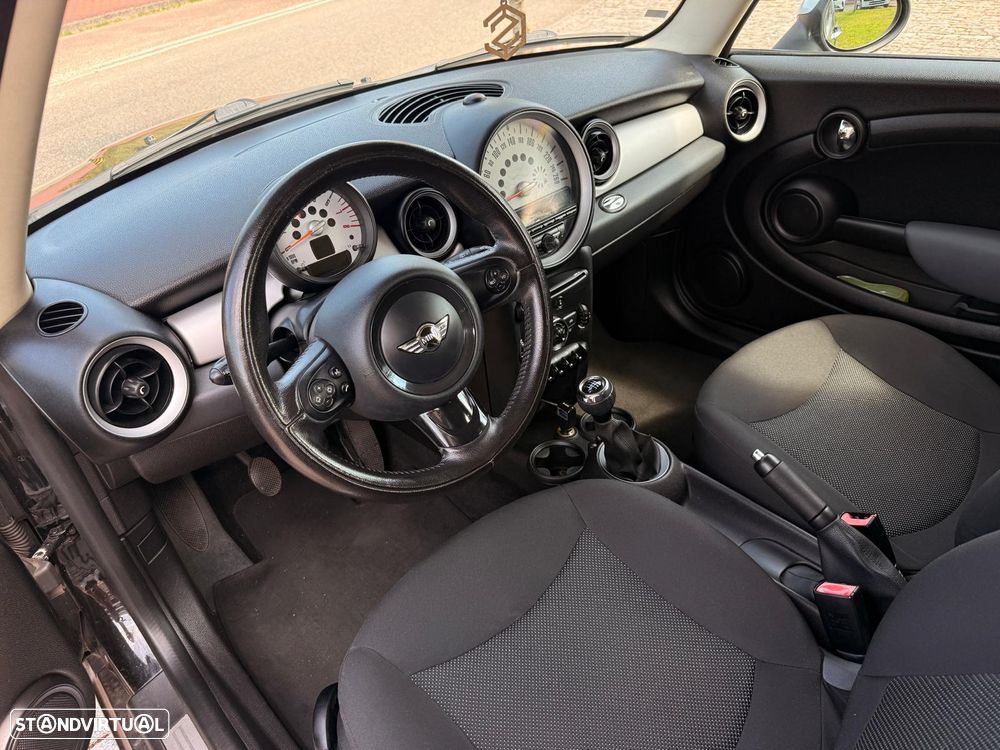 MINI 3 Portas One 1.6 - 8
