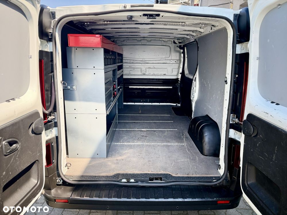 Renault Trafic - 26