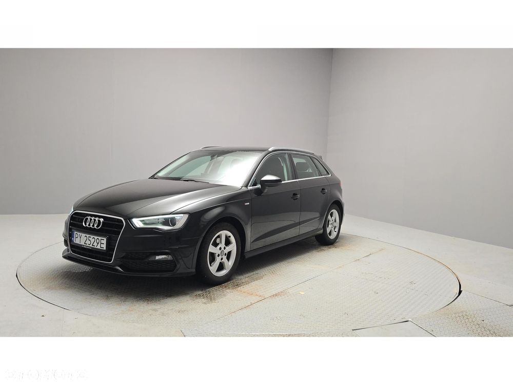 Audi A3 Sportback - 1