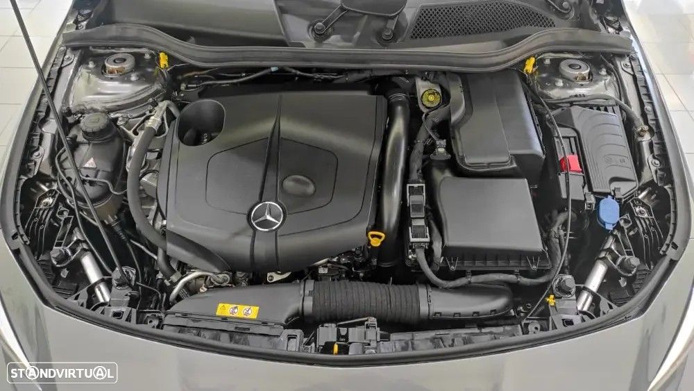 Mercedes-Benz CLA 200 d Shooting Brake AMG Line - 48