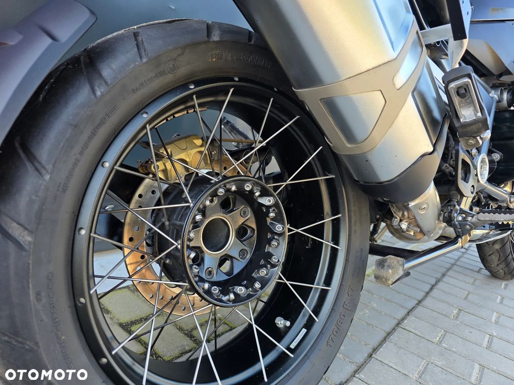 BMW R - 19