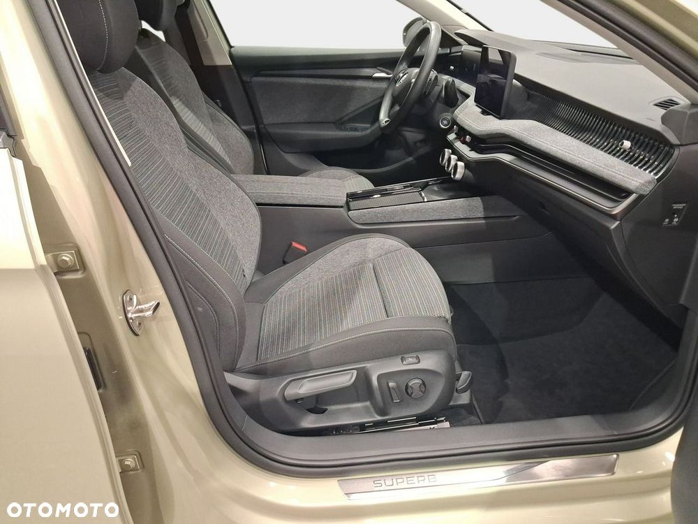 Skoda Superb 1.5 TSI mHEV DSG Selection - 11