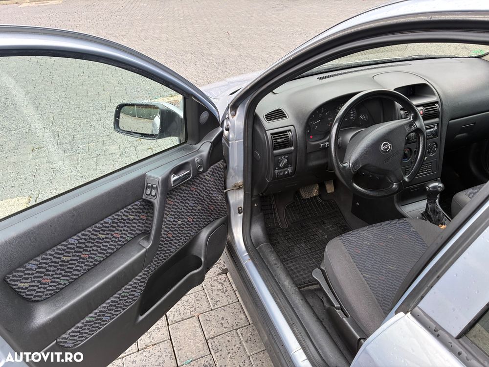 Opel Astra - 12