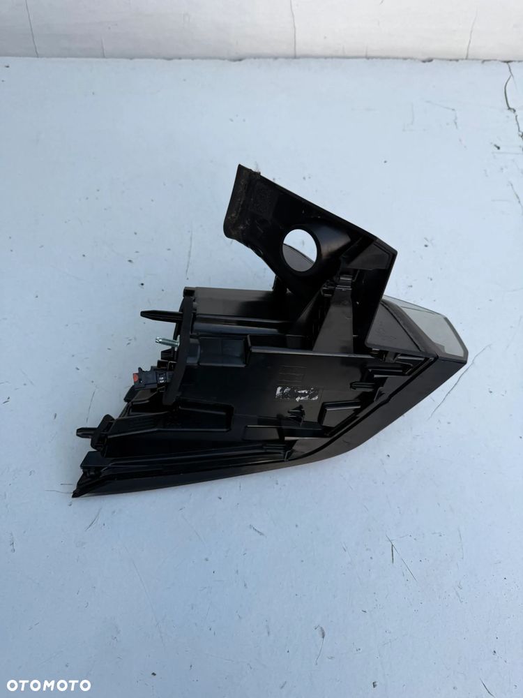 LAMPA PRAWA TYLNA TYL PEUGEOT 2008 II LIFT 9850439980 - 6