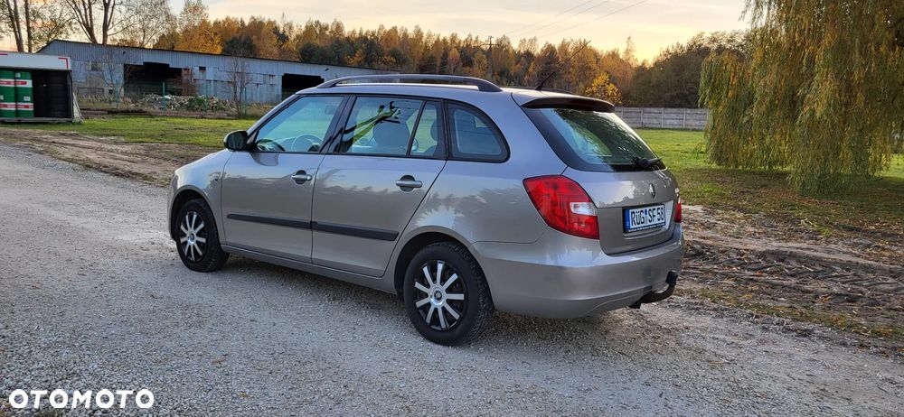 Skoda Fabia 1.4 16V Ambiente - 5