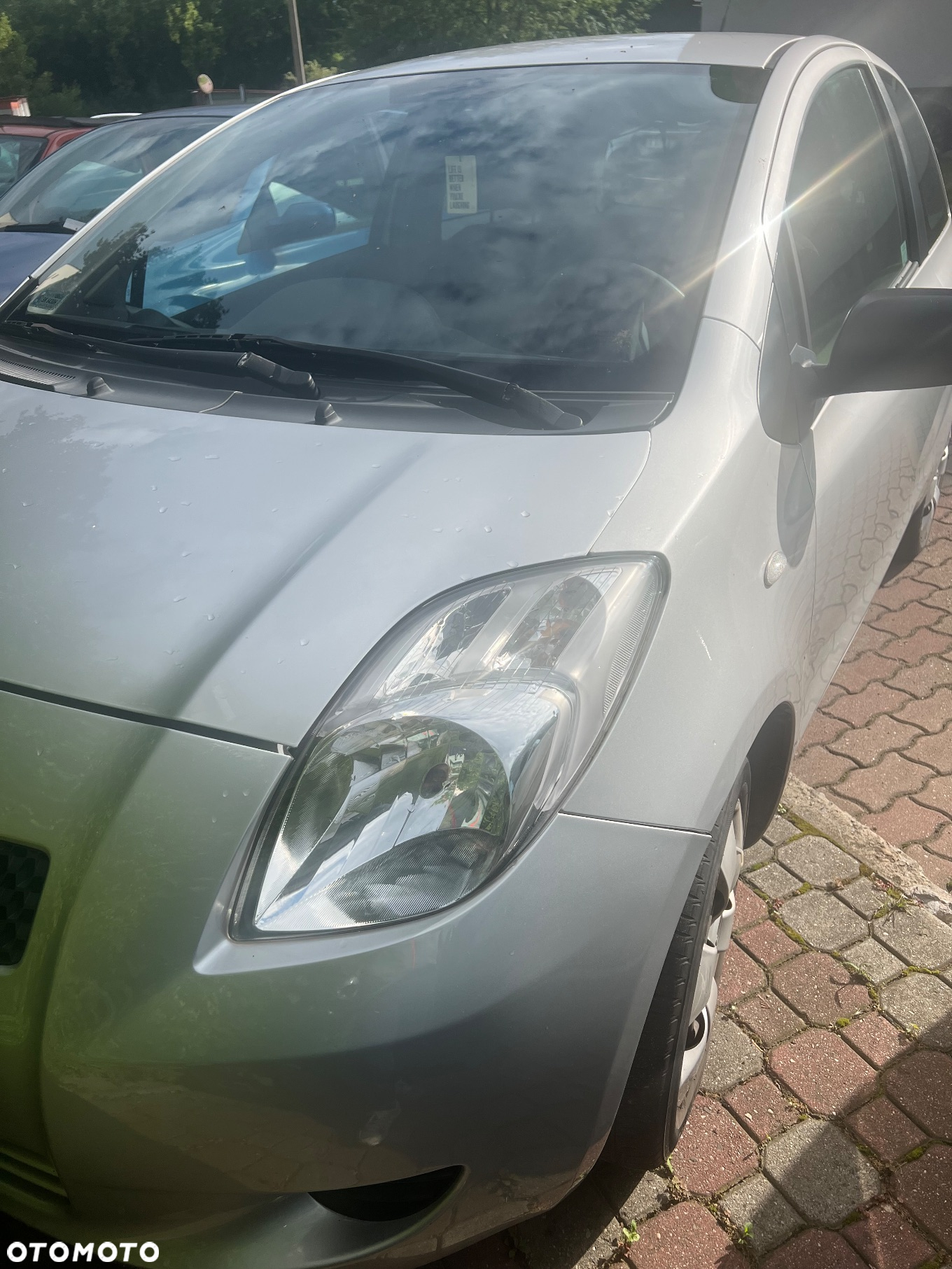 Toyota Yaris - 4
