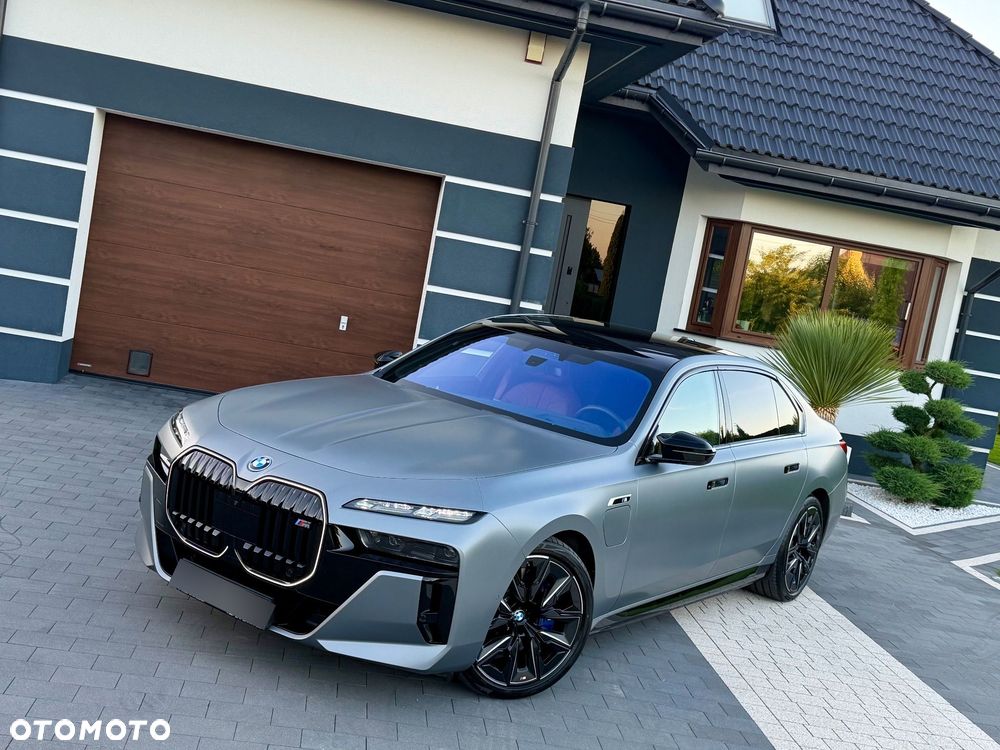 BMW Seria 7 M760e PHEV xDrive Individual Edition sport - 16