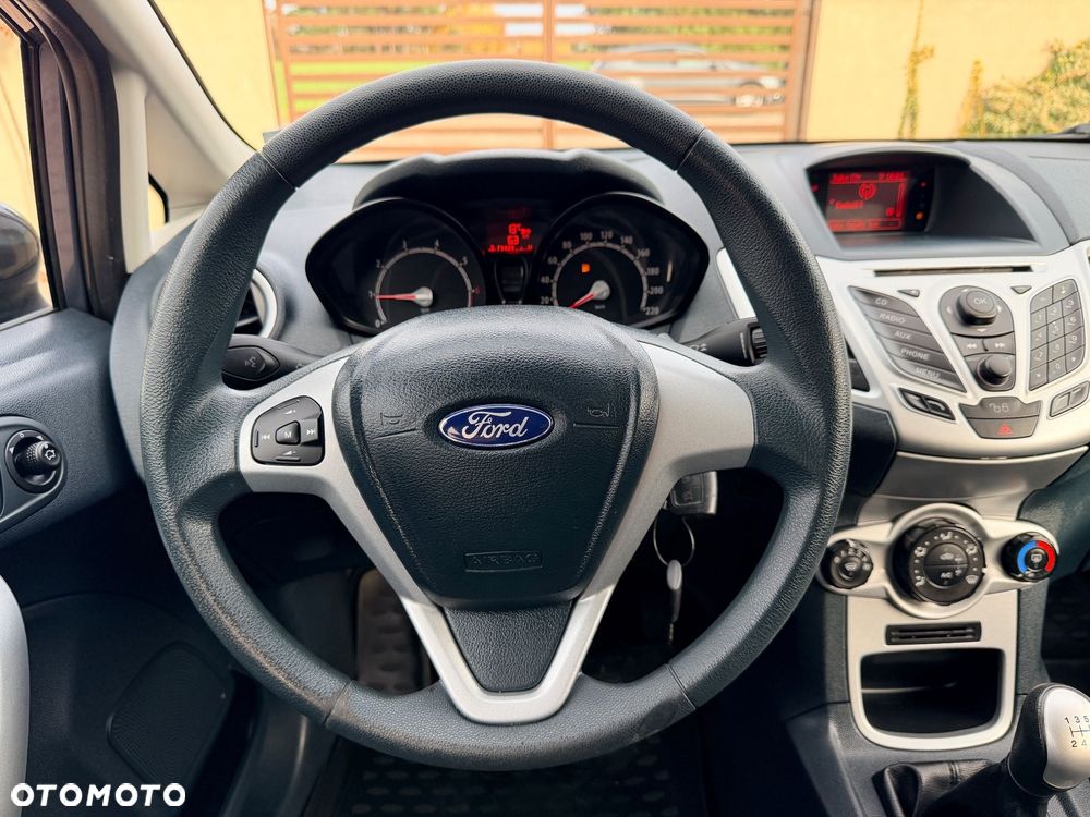 Ford Fiesta 1.25 Trend - 29