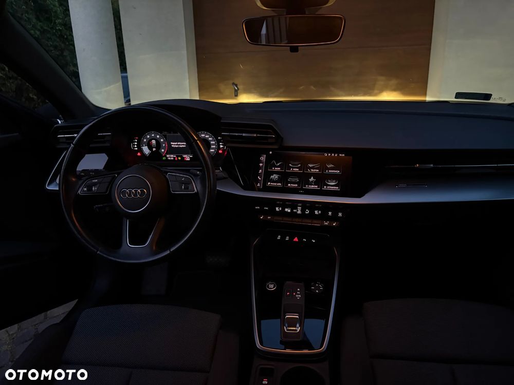 Audi A3 Sportback 35 TFSI S tronic - 8