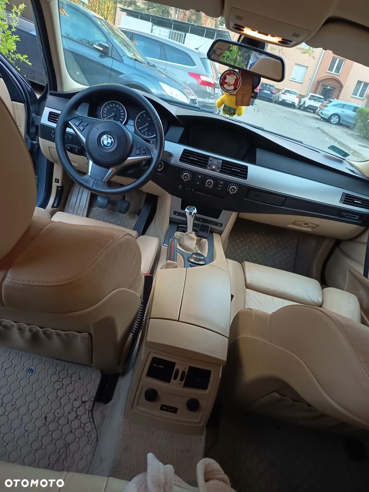 BMW Seria 5 520d - 9