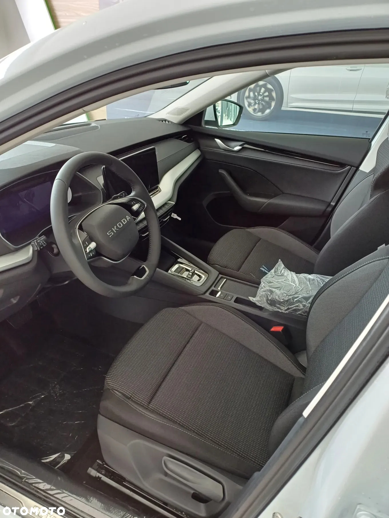 Skoda Octavia 2.0 TDI Selection DSG - 8