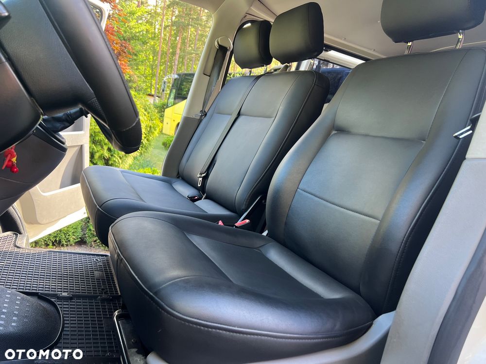 Volkswagen Transporter - 9