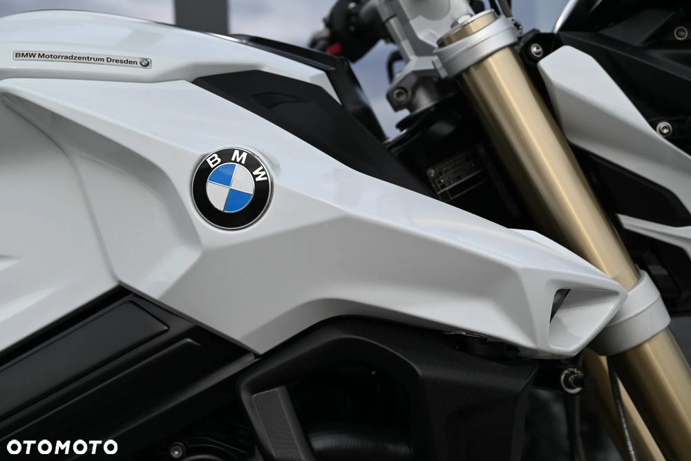 BMW F - 32