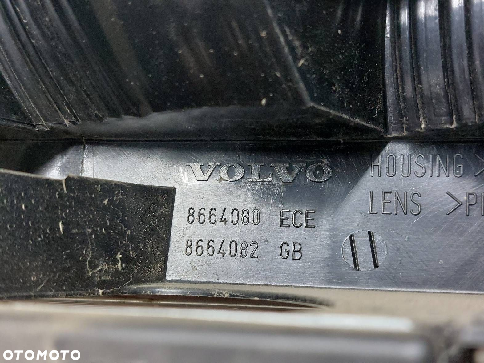 LAMPA LEWY TYŁ + PRAWY TYŁ VOLVO S60 I 8664080 8664079 - 7