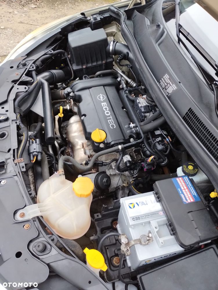 Opel Corsa 1.2 16V Innovation - 11