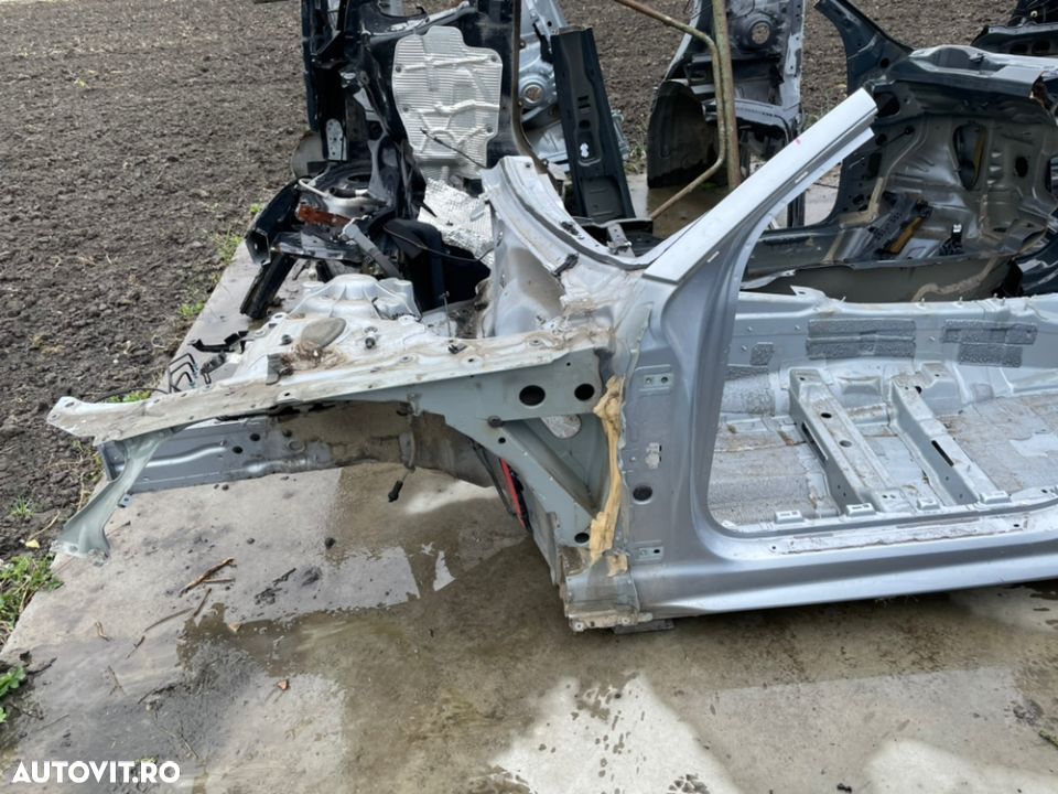 Lonjeron stanga sau dreapta AUDI A6 C7 an 2011-2018 - 1
