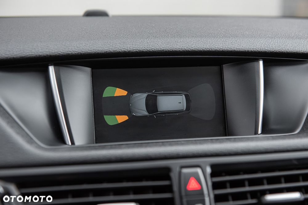 BMW X1 xDrive20d Sport Line - 22