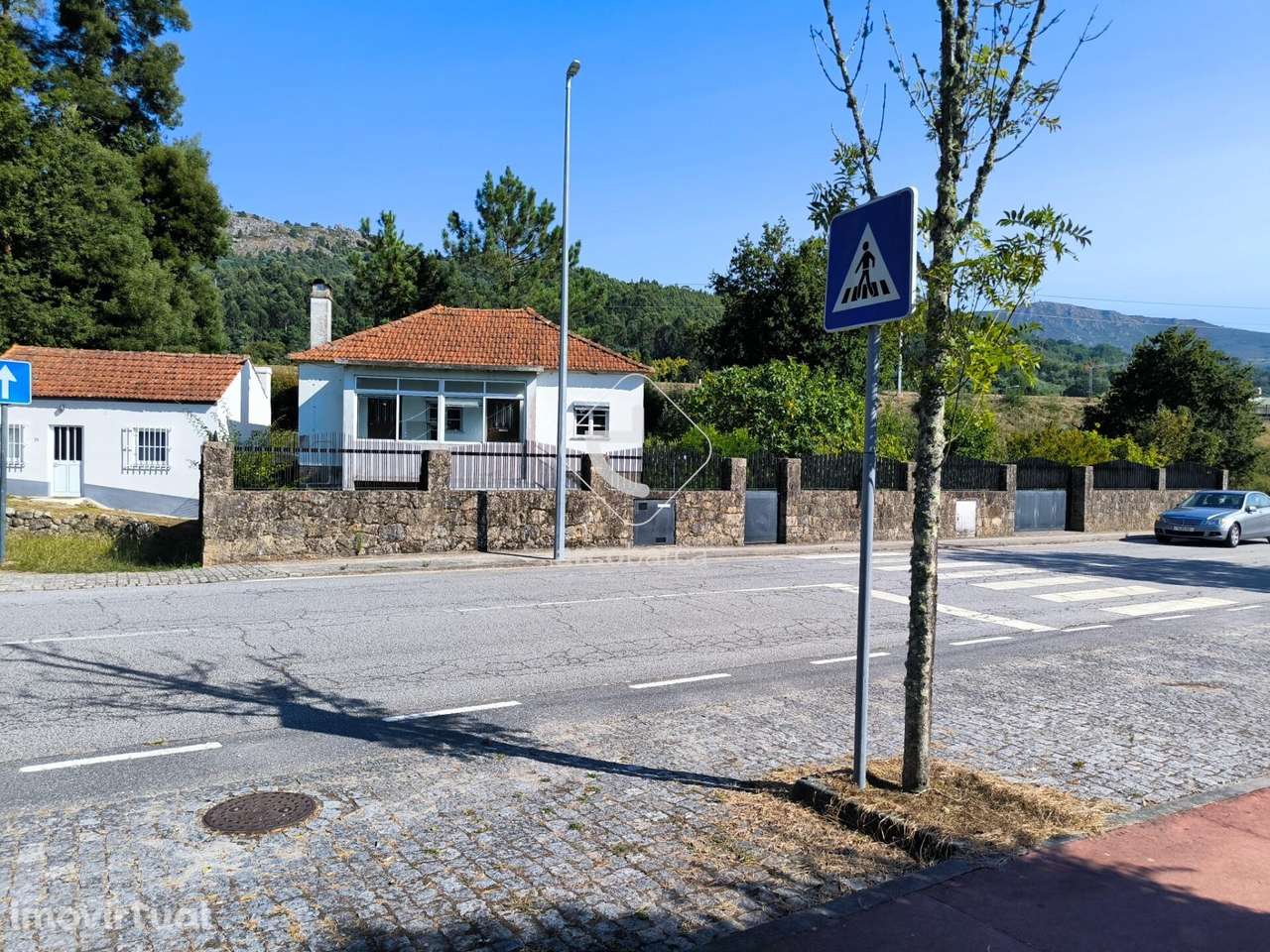 Moradia Individual no Centro da Vila - Grande imagem: 2/15