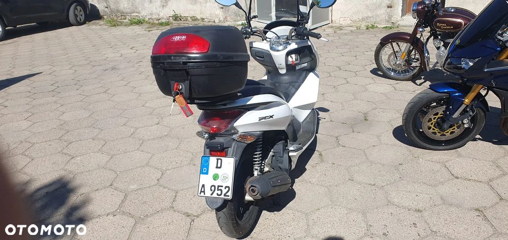 Honda PCX - 6
