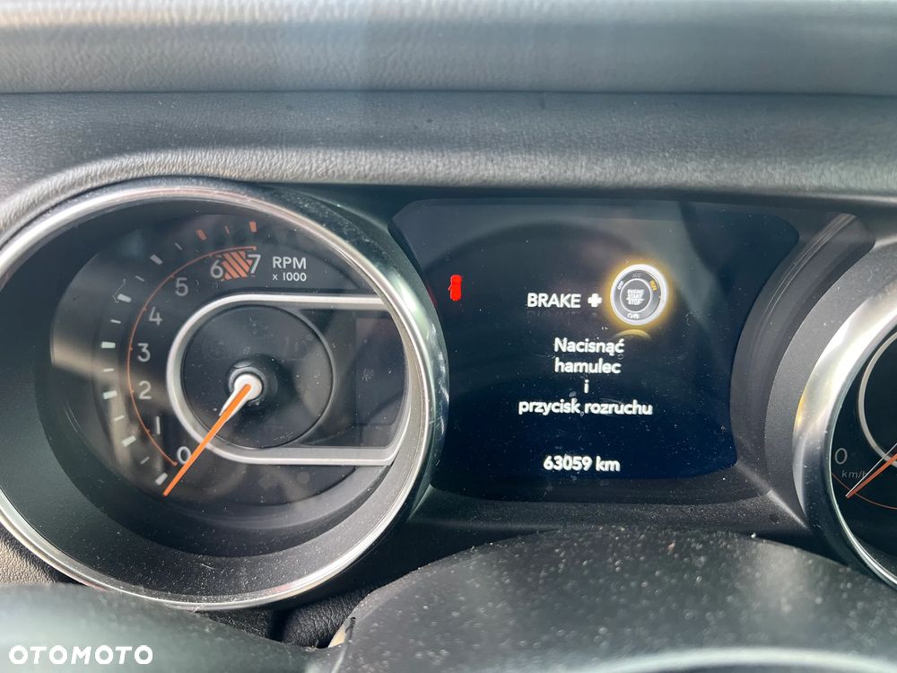 Jeep Wrangler - 9
