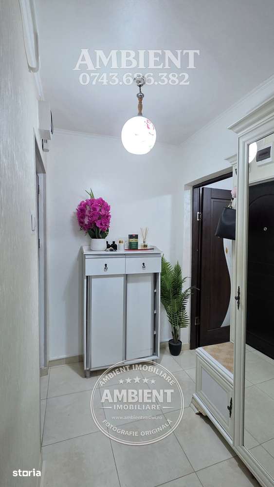Apartament cu 2 camere, etaj 1, RENOVAT, nemobilat, VASLUI zona SMÂRDA — fotografia 3