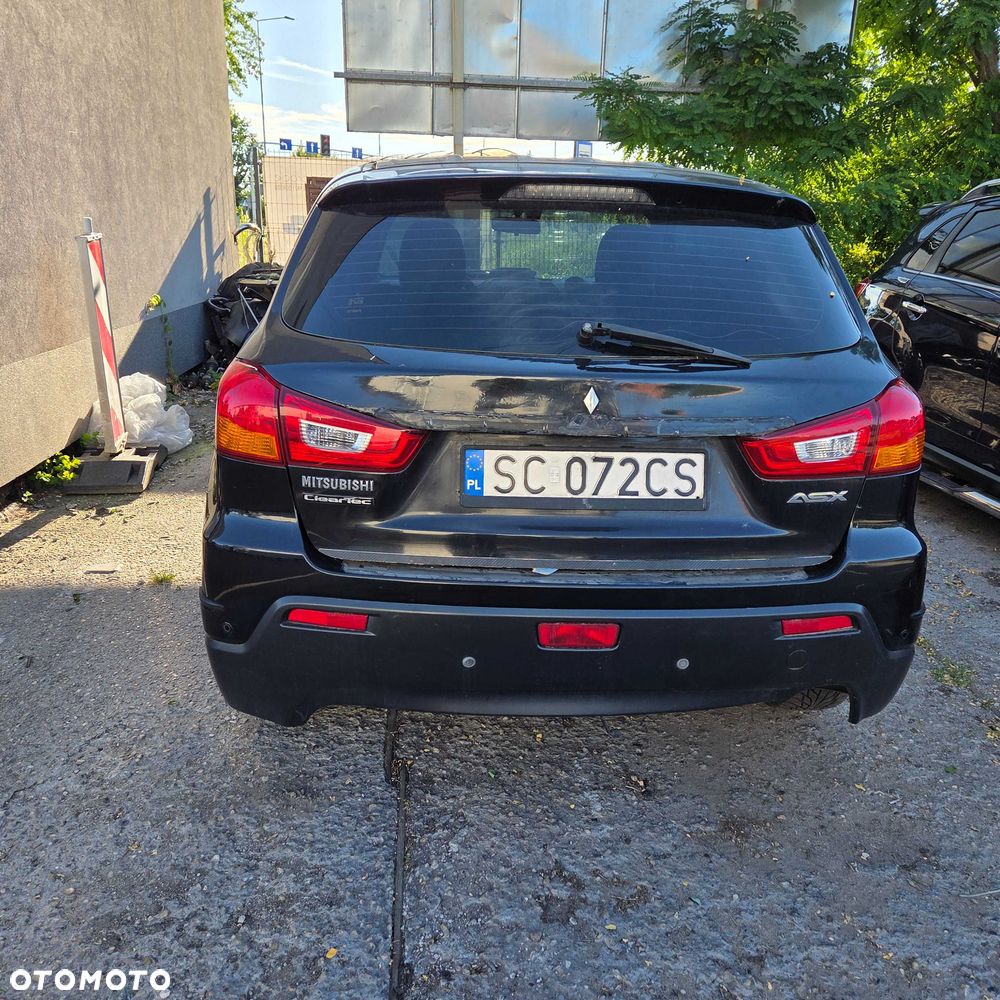 Mitsubishi ASX - 3