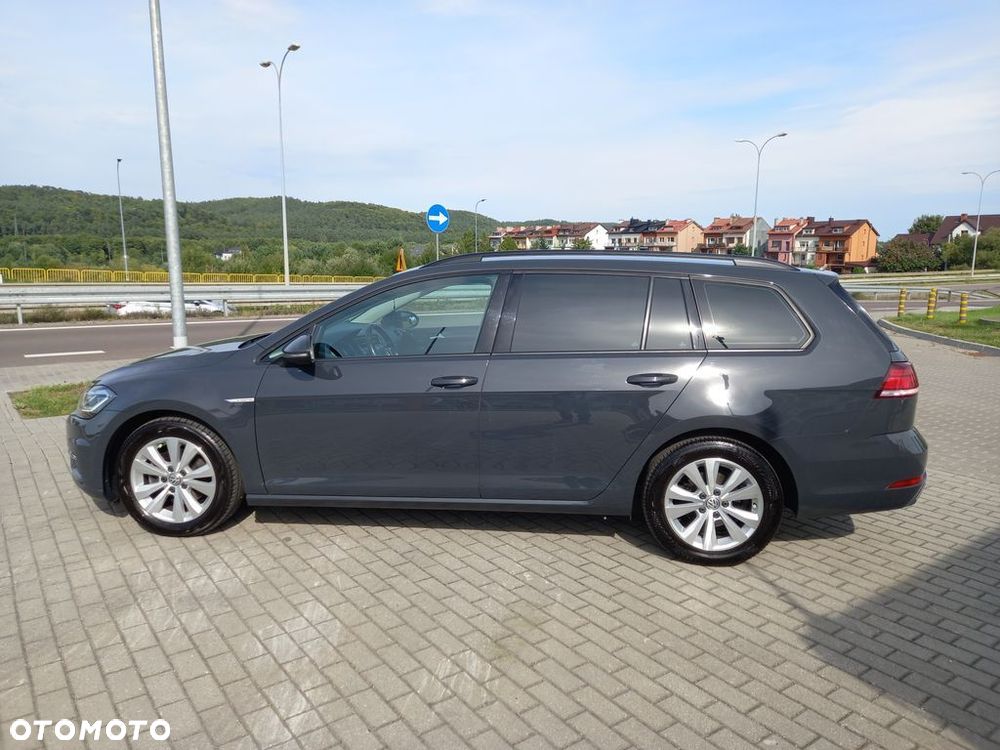 Volkswagen Golf - 5