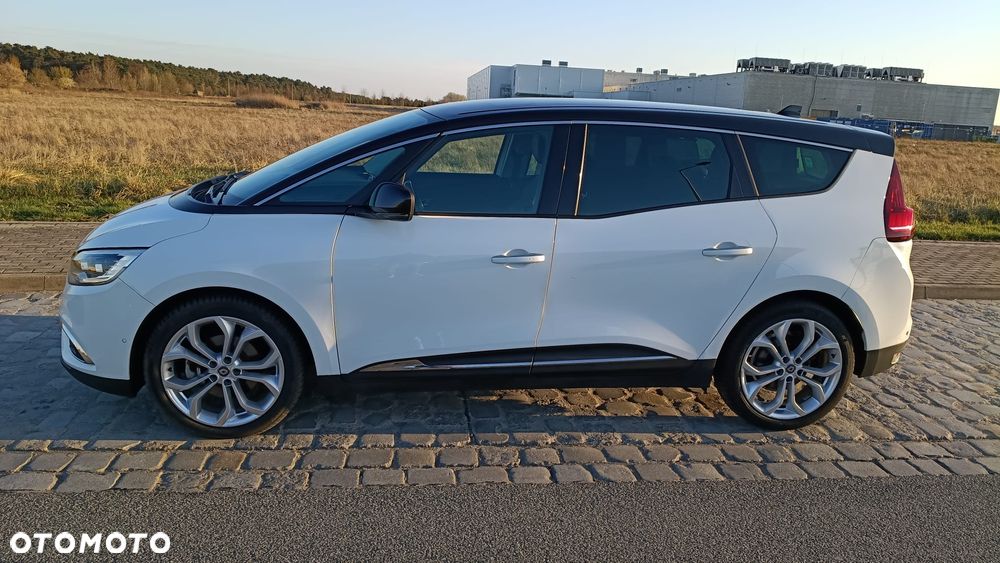 Renault Grand Scenic - 9