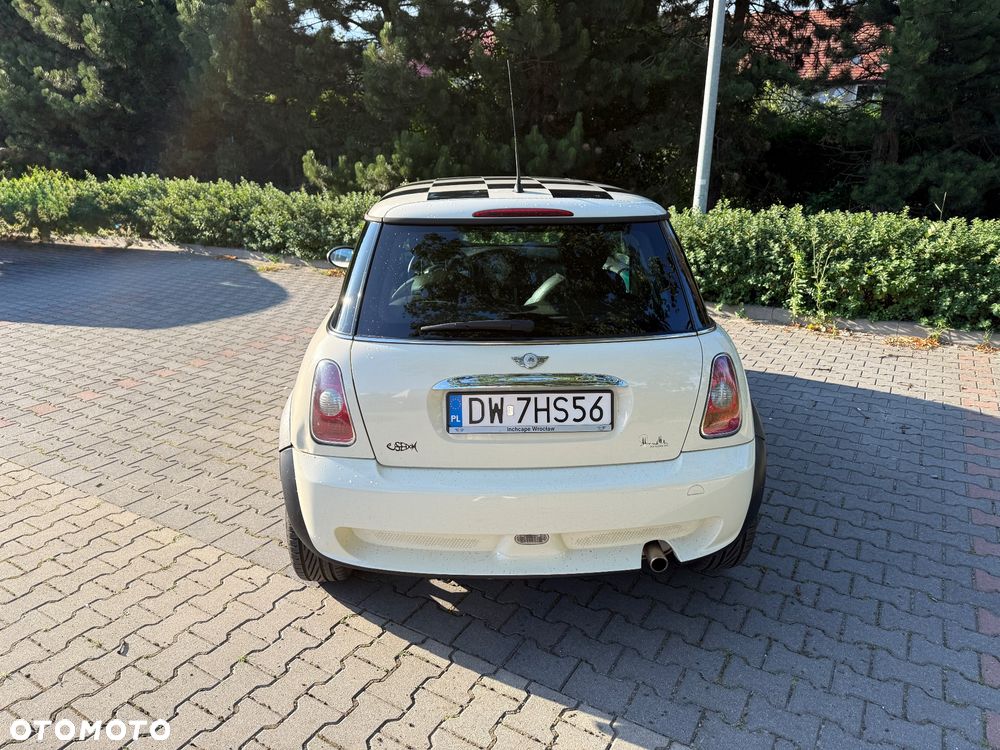 MINI ONE - 4