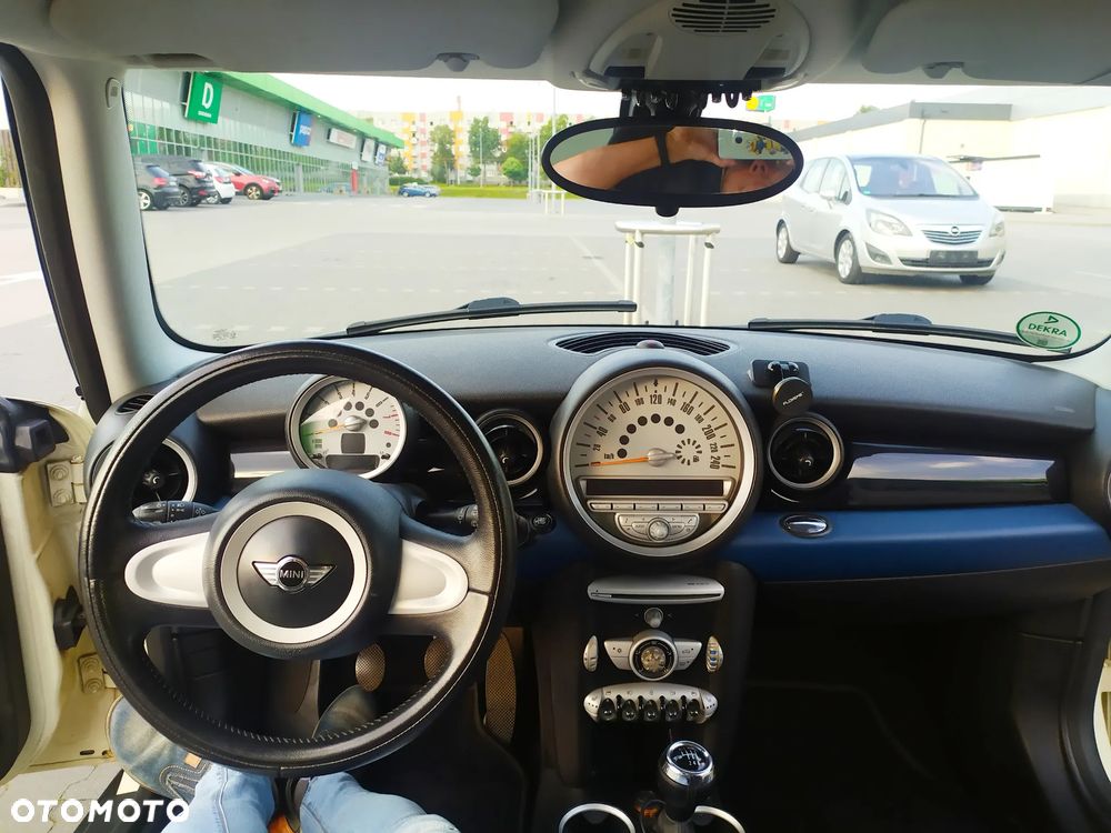 MINI ONE Standard - 10