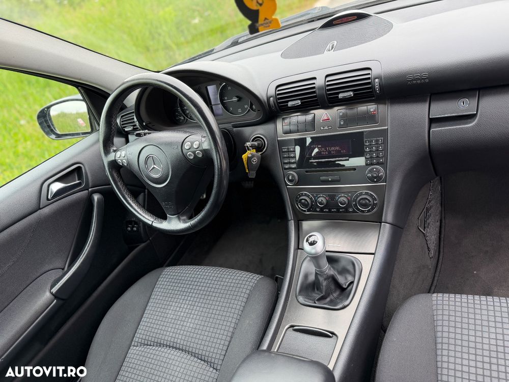 Mercedes-Benz C - 9