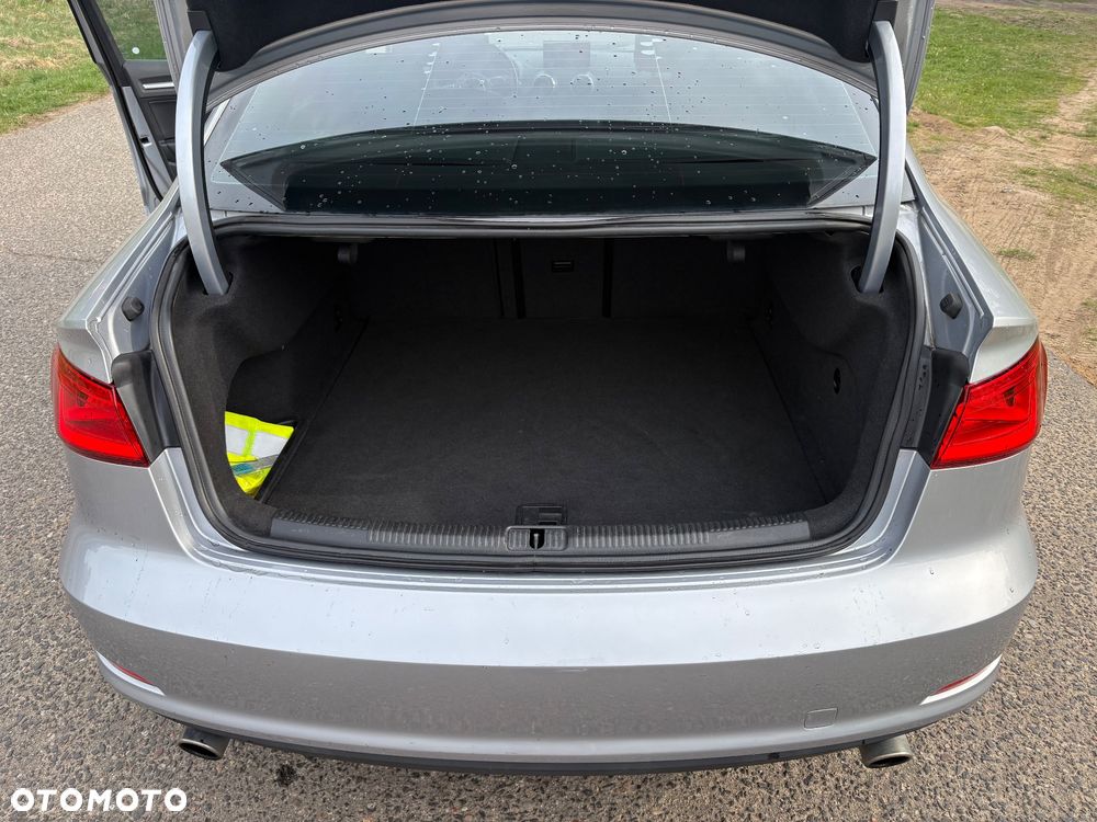 Audi A3 Sportback - 13