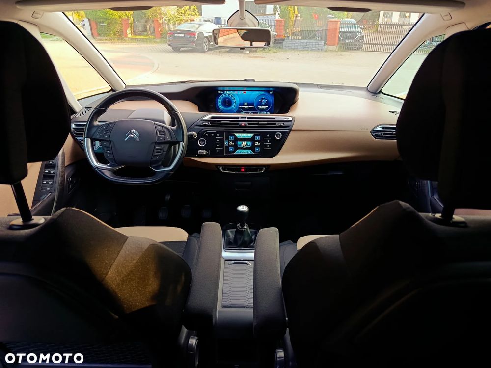 Citroën C4 Picasso - 16