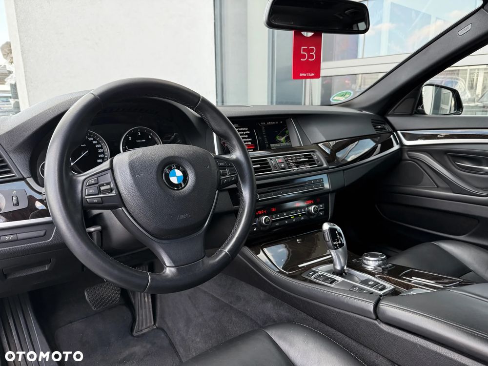 BMW Seria 5 520d xDrive Luxury Line - 24