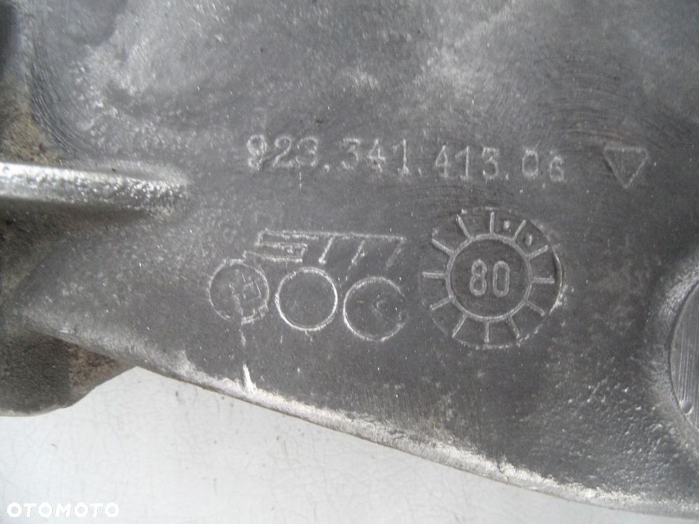 WAHACZ PRAWY PRZÓD PORSCHE 928 1981r - 3