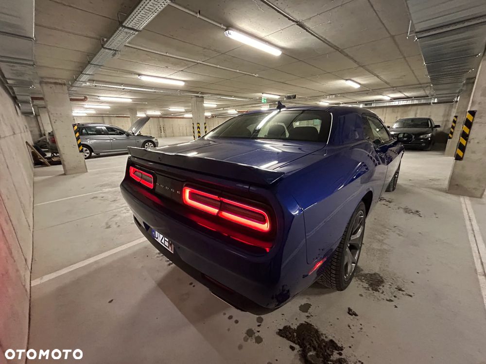 Dodge Challenger 3.6 SXT Plus - 10