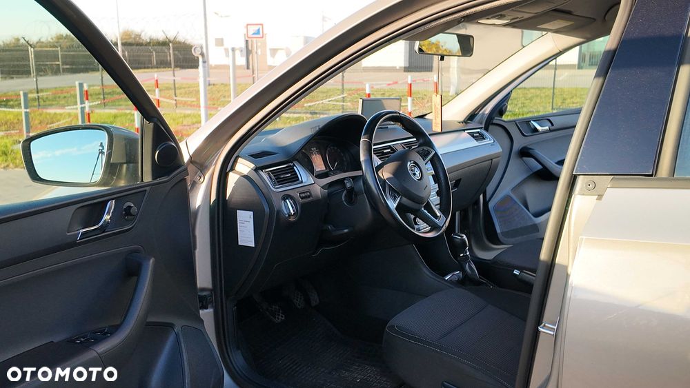 Skoda RAPID - 8